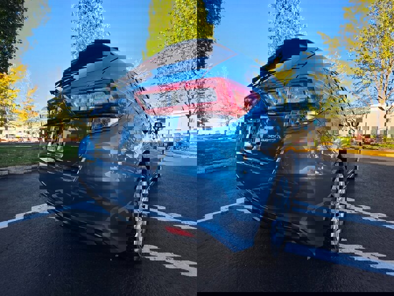 Used 2018 Subaru Impreza 2.0i image 11