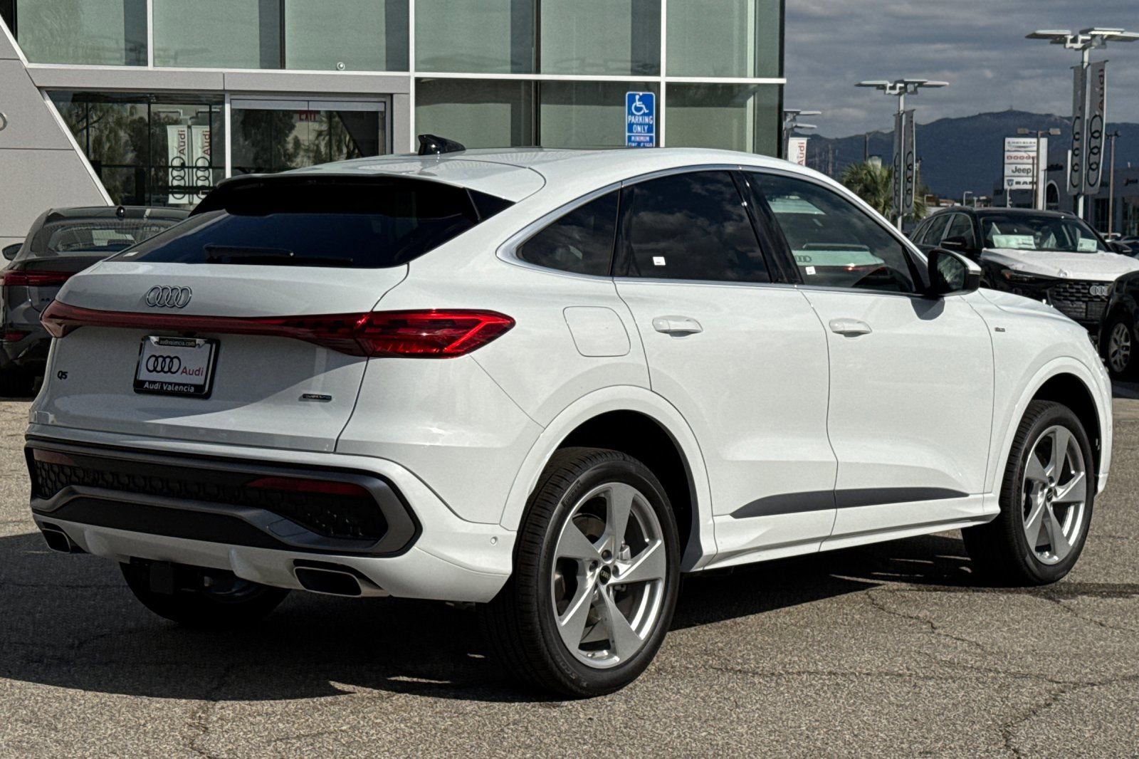 New 2025 Audi Q5 Premium Plus image 4