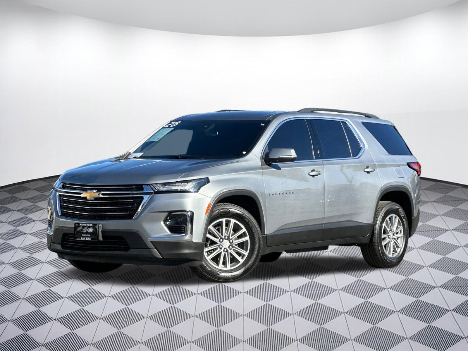 Used 2023 Chevrolet Traverse LT w/ LPO, Cargo Package AWD/4WD image 1