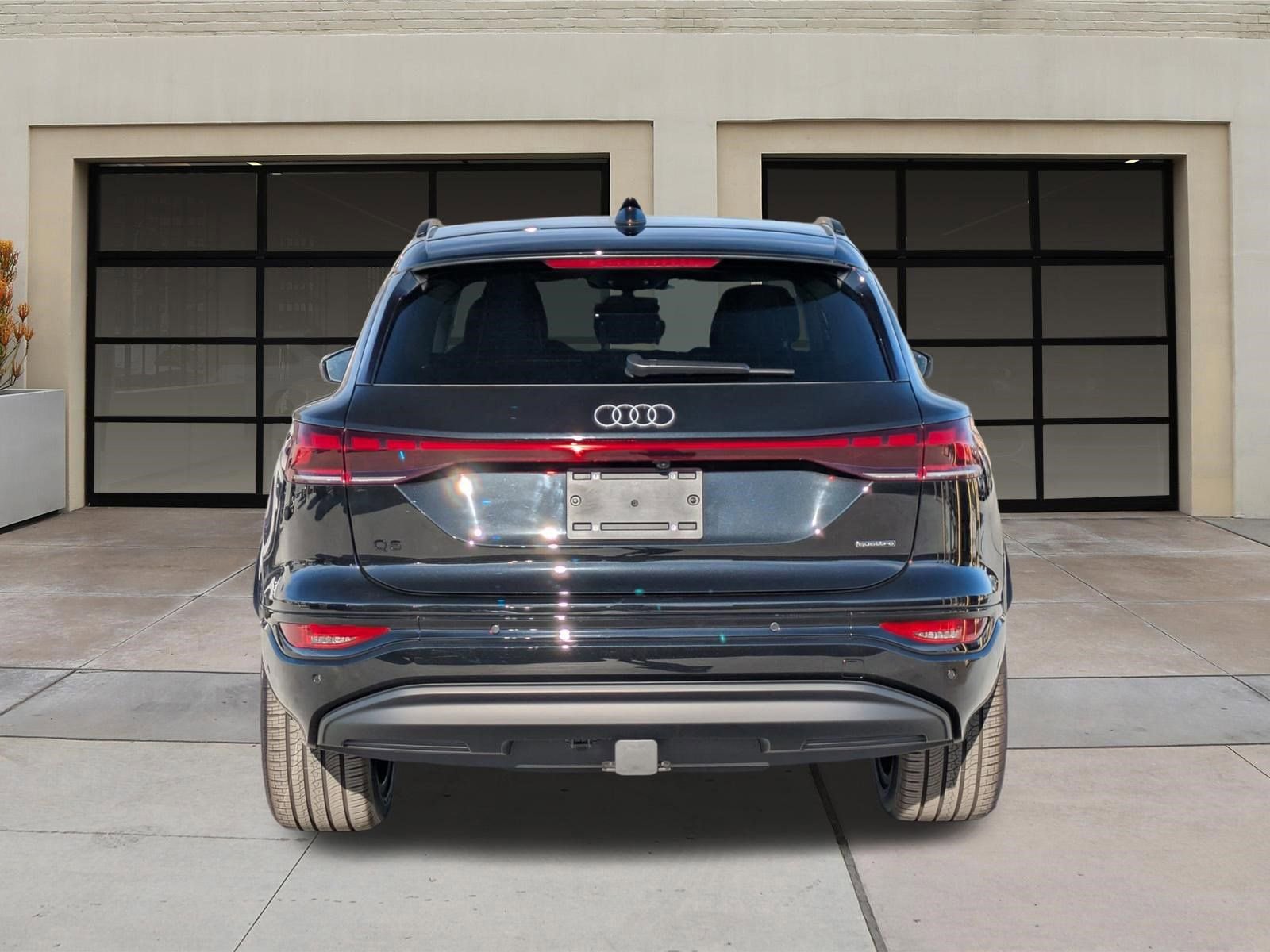New 2025 Audi Q6 e-tron Premium Plus AWD/4WD image 4