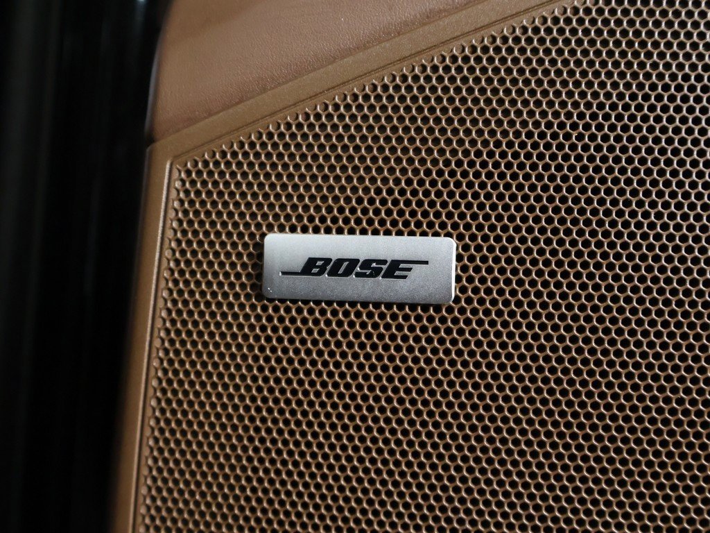 Used 2023 Porsche Cayenne Platinum Edition image 61