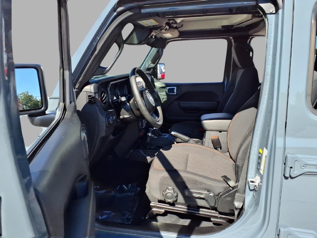 Used 2026 Jeep Gladiator Mojave AWD/4WD image 21