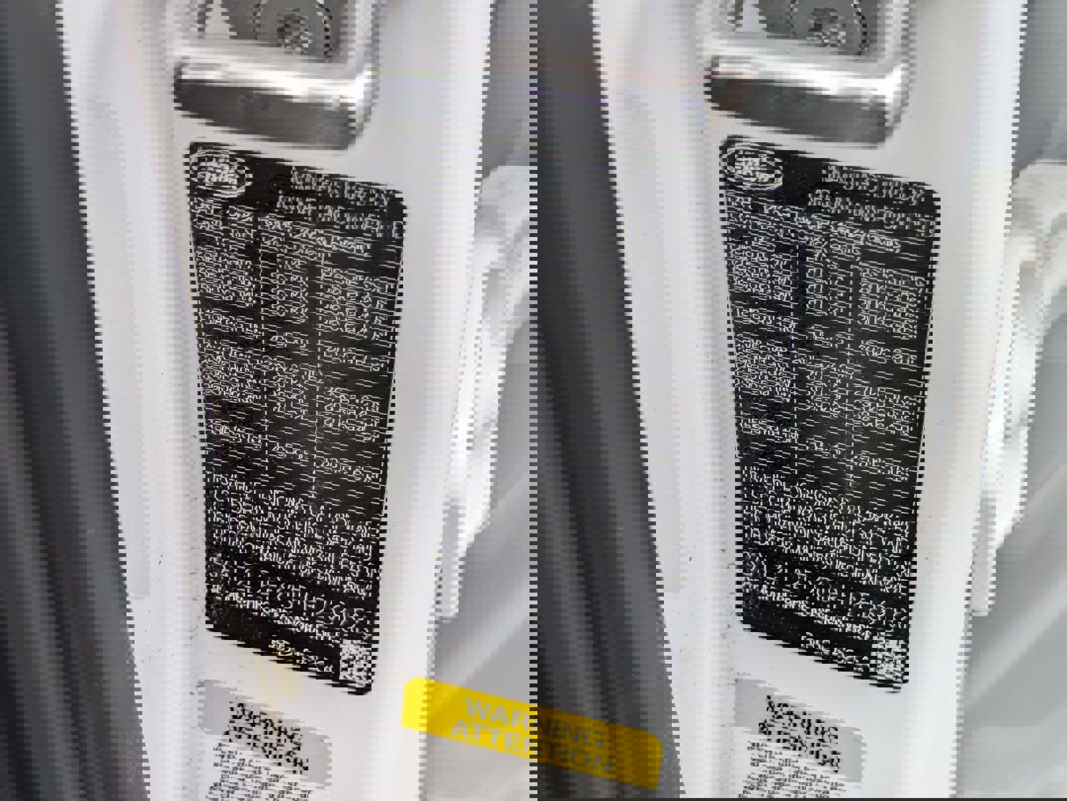 Certified 2024 Land Rover Range Rover Evoque Dynamic SE image 35