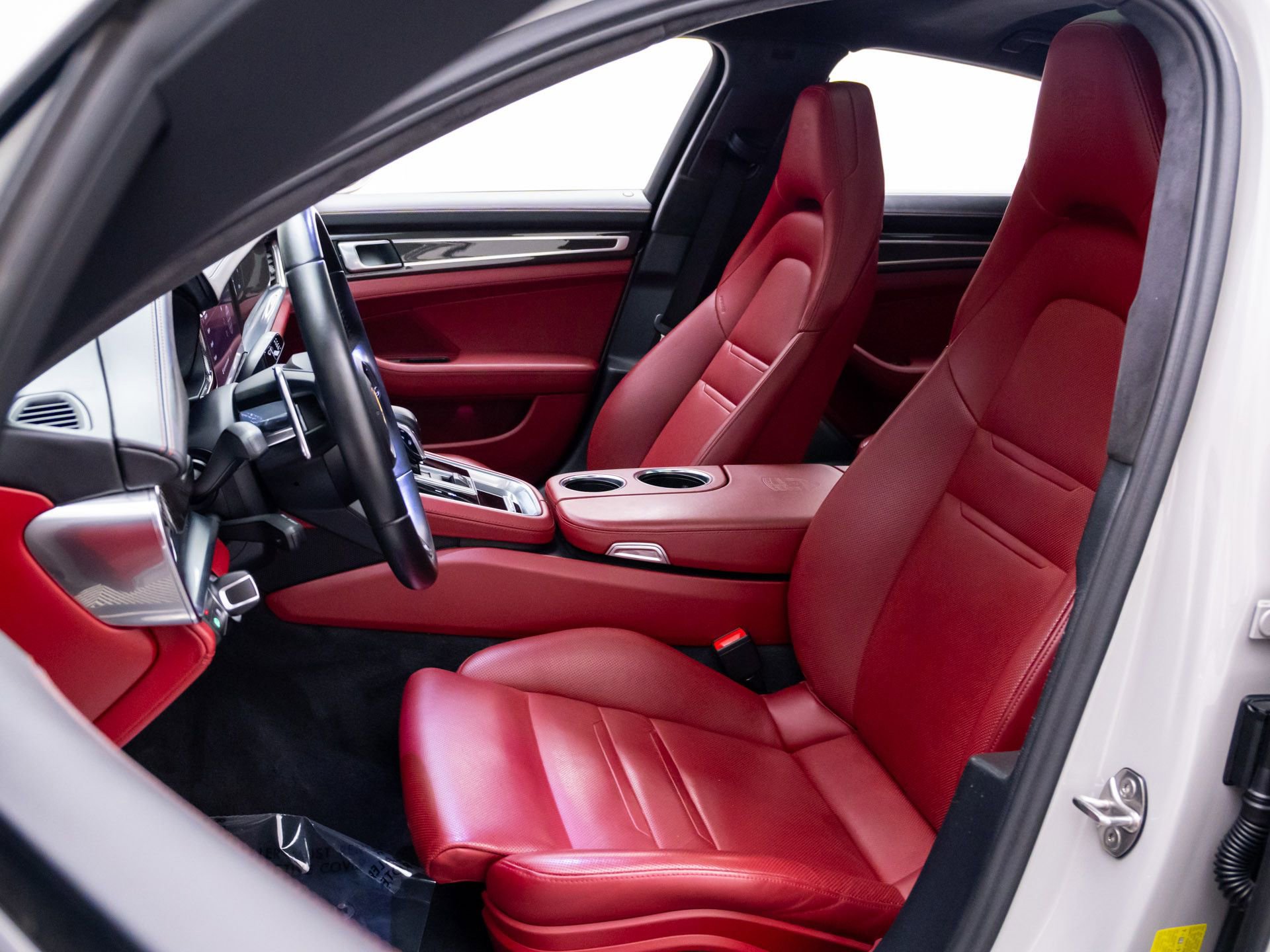 Used 2023 Porsche Panamera Turbo S w/ Assistance Package image 5