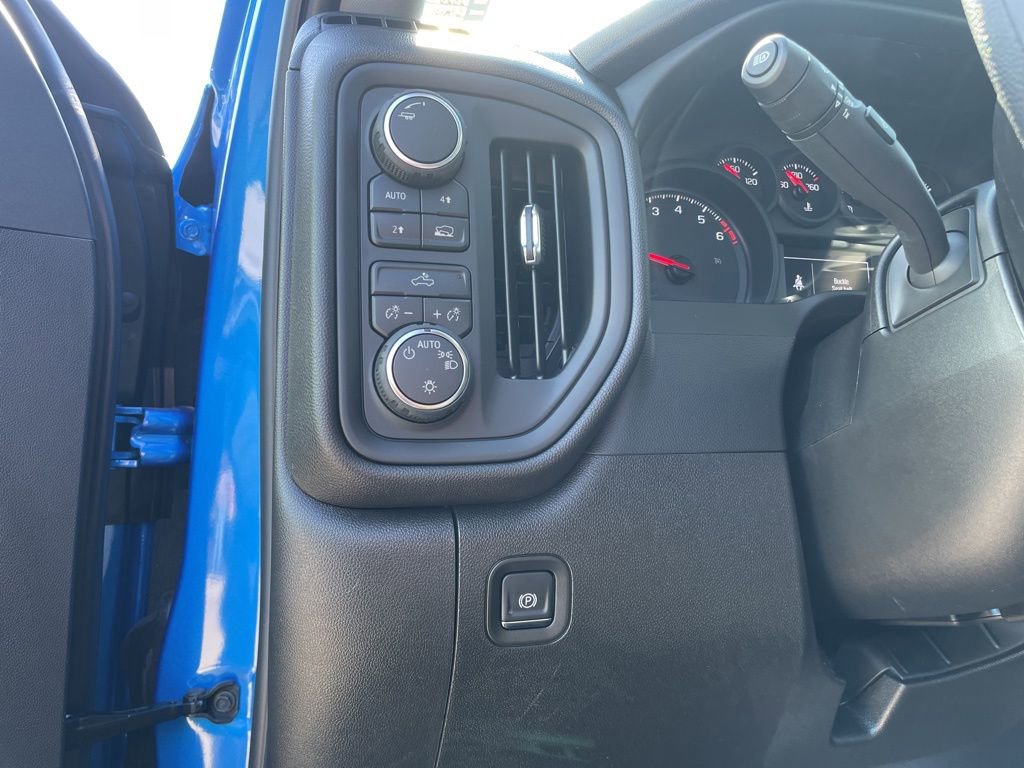 New 2026 Chevrolet Silverado 1500 Custom w/ Turbomax Blackout Package image 9