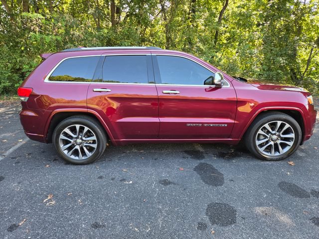 Used 2018 Jeep Grand Cherokee Overland AWD/4WD image 5