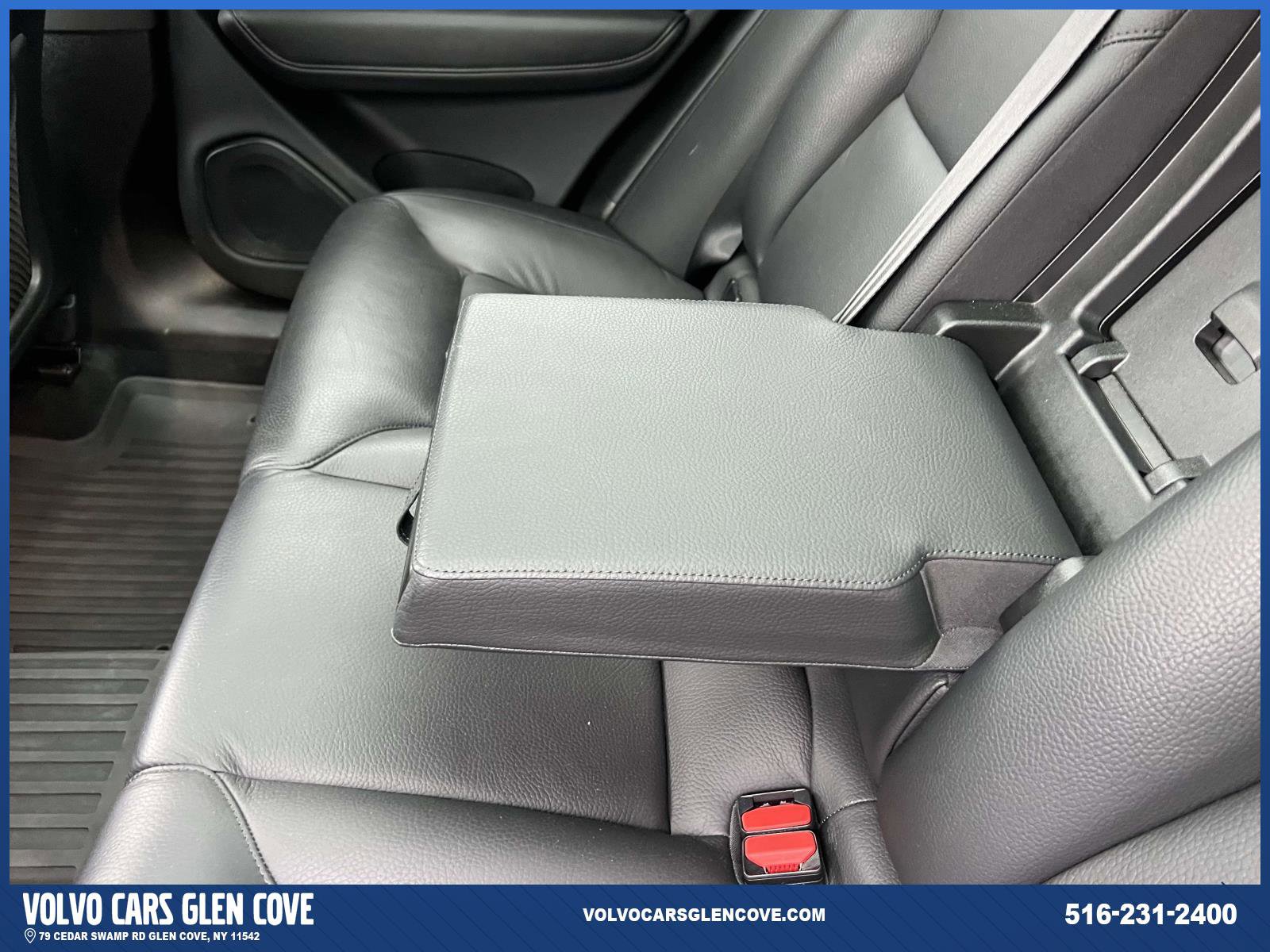 Certified 2023 Volvo XC60 B5 Plus w/ Climate Package image 10