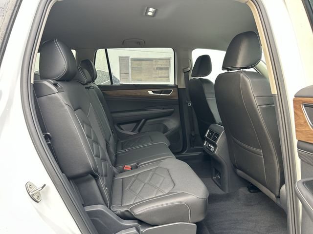 New 2025 Volkswagen Atlas SE image 19
