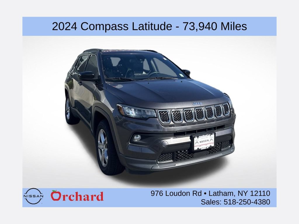 Used 2024 Jeep Compass Latitude AWD/4WD image 1