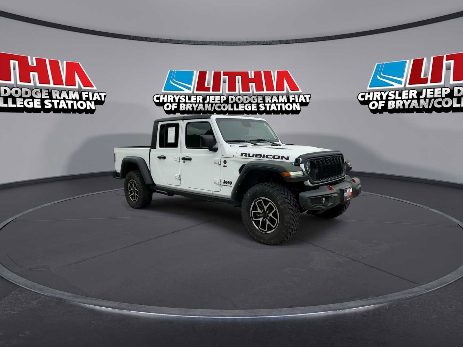 Used 2024 Jeep Gladiator Rubicon AWD/4WD image 2
