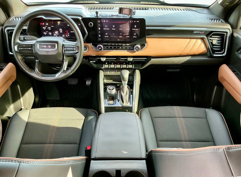 Used 2025 GMC Canyon AT4 AWD/4WD image 34