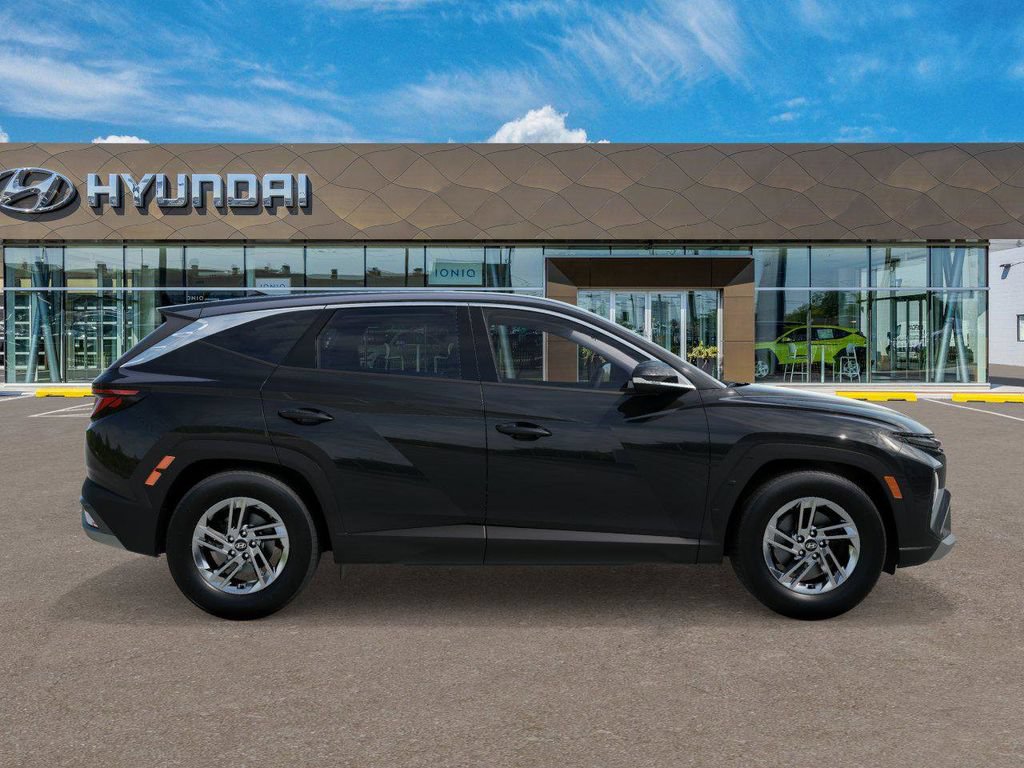 New 2026 Hyundai Tucson SE FWD image 7