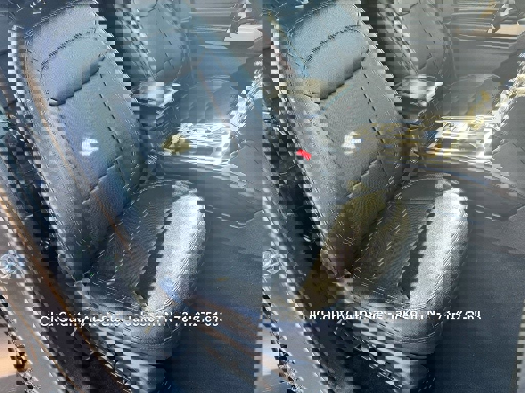 Used 2021 Ford Explorer Limited w/ Equipment Group 301A image 23