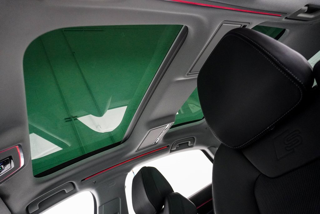 Used 2023 Audi S8 image 20