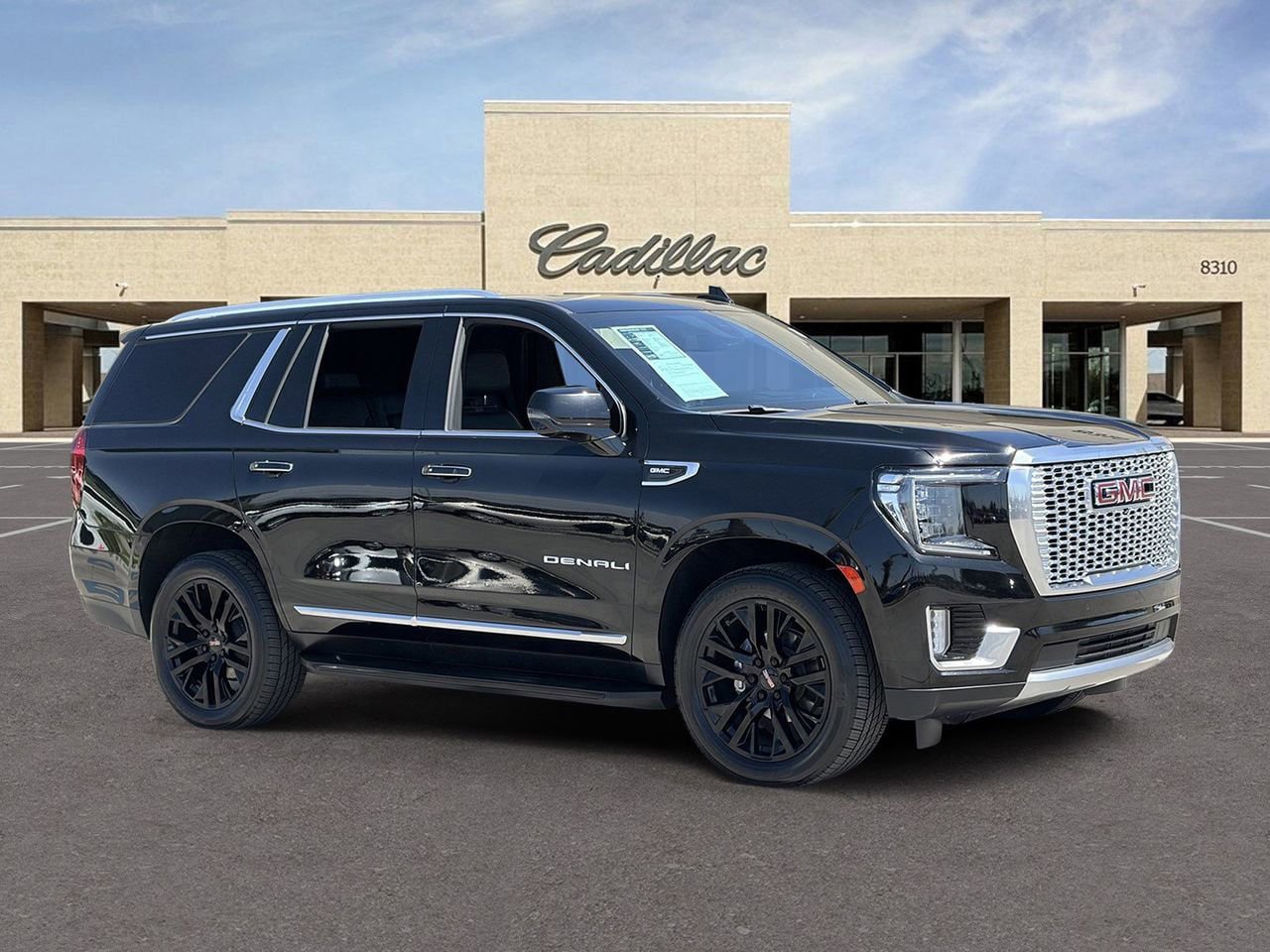 Used 2022 GMC Yukon Denali AWD/4WD image 3