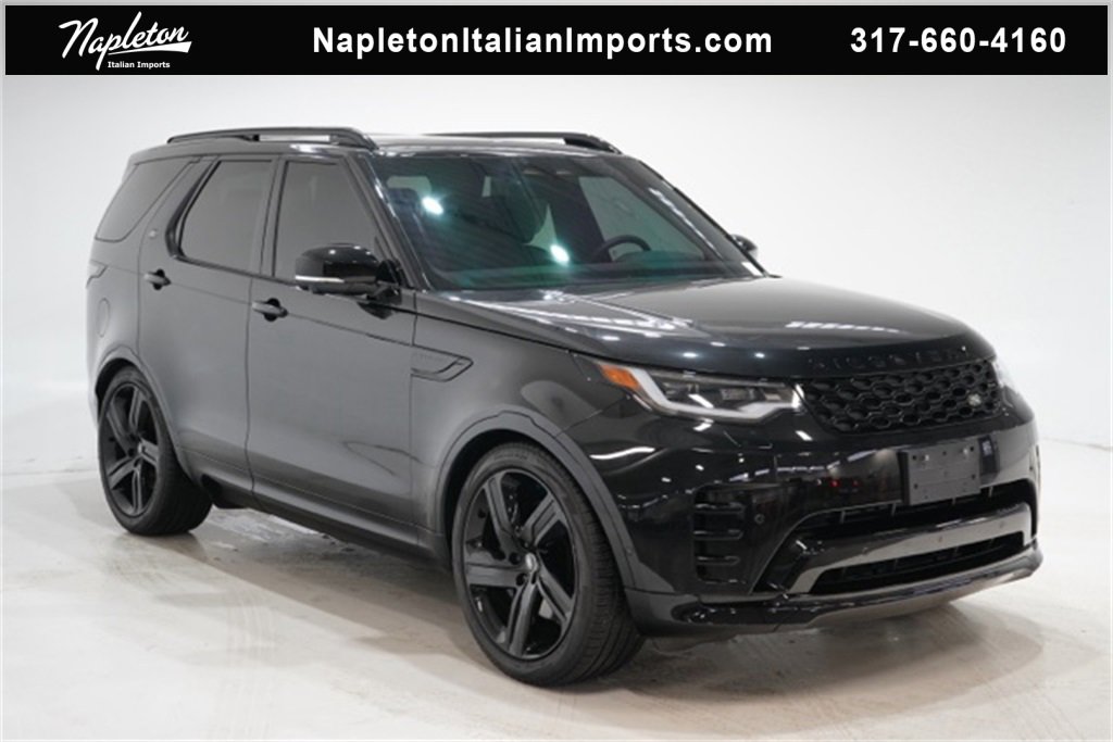 Used 2024 Land Rover Discovery Dynamic SE image 1