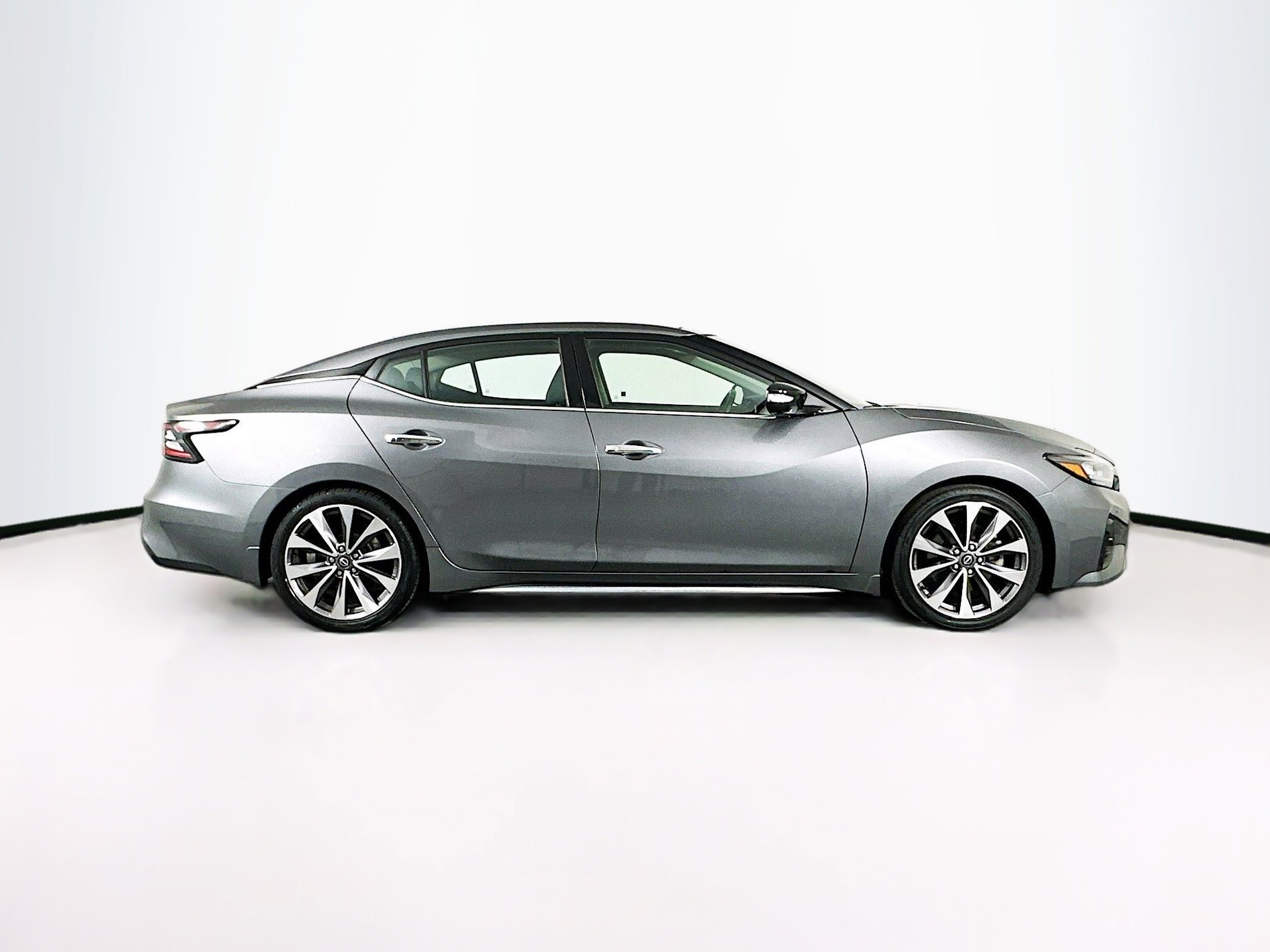 Used 2023 Nissan Maxima Platinum w/ Sport Mat Group image 10