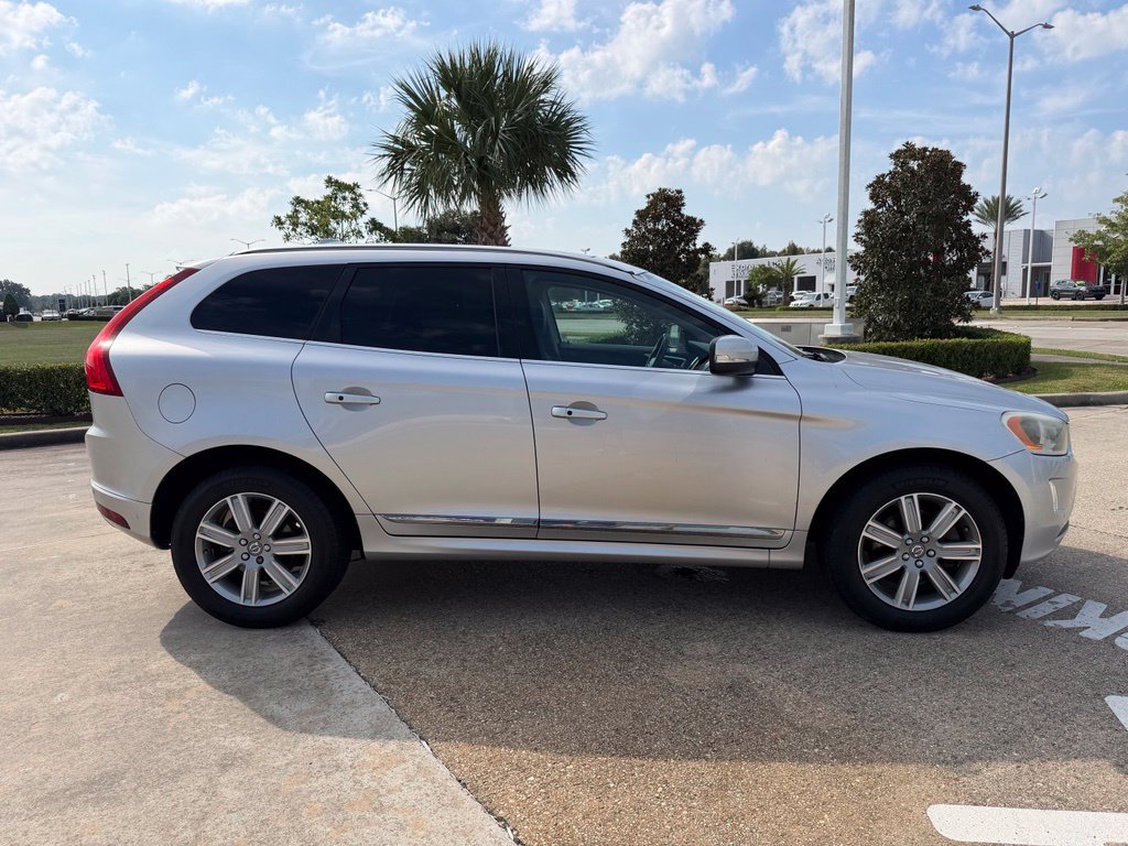 Used 2017 Volvo XC60 T5 Inscription w/ Preferred Option Package AWD/4WD image 6