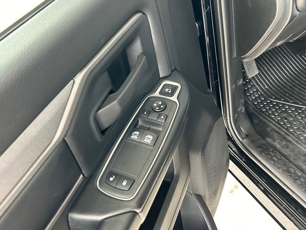 Used 2024 RAM 3500 Tradesman image 28