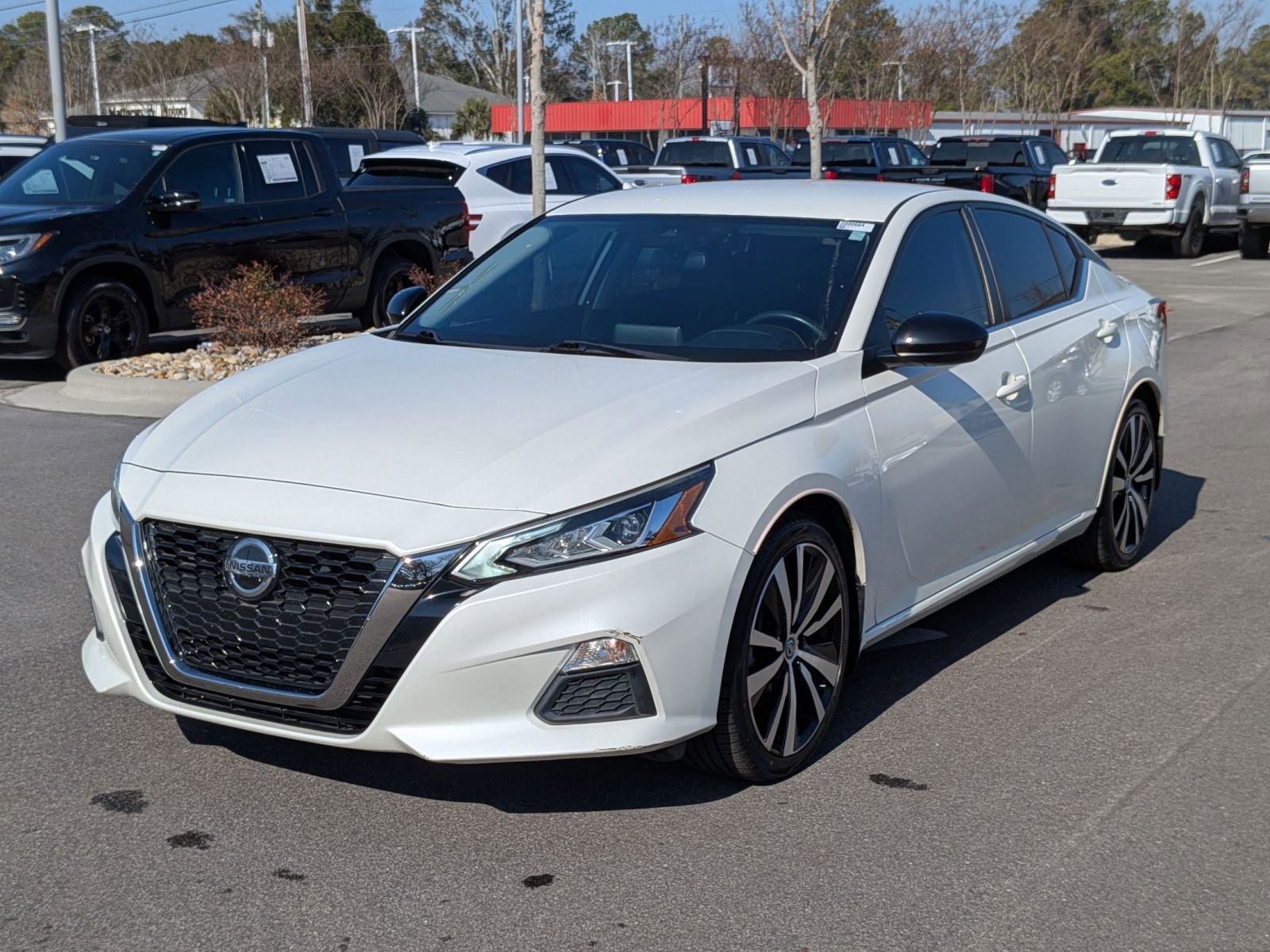 Used 2020 Nissan Altima 2.5 SR FWD image 7