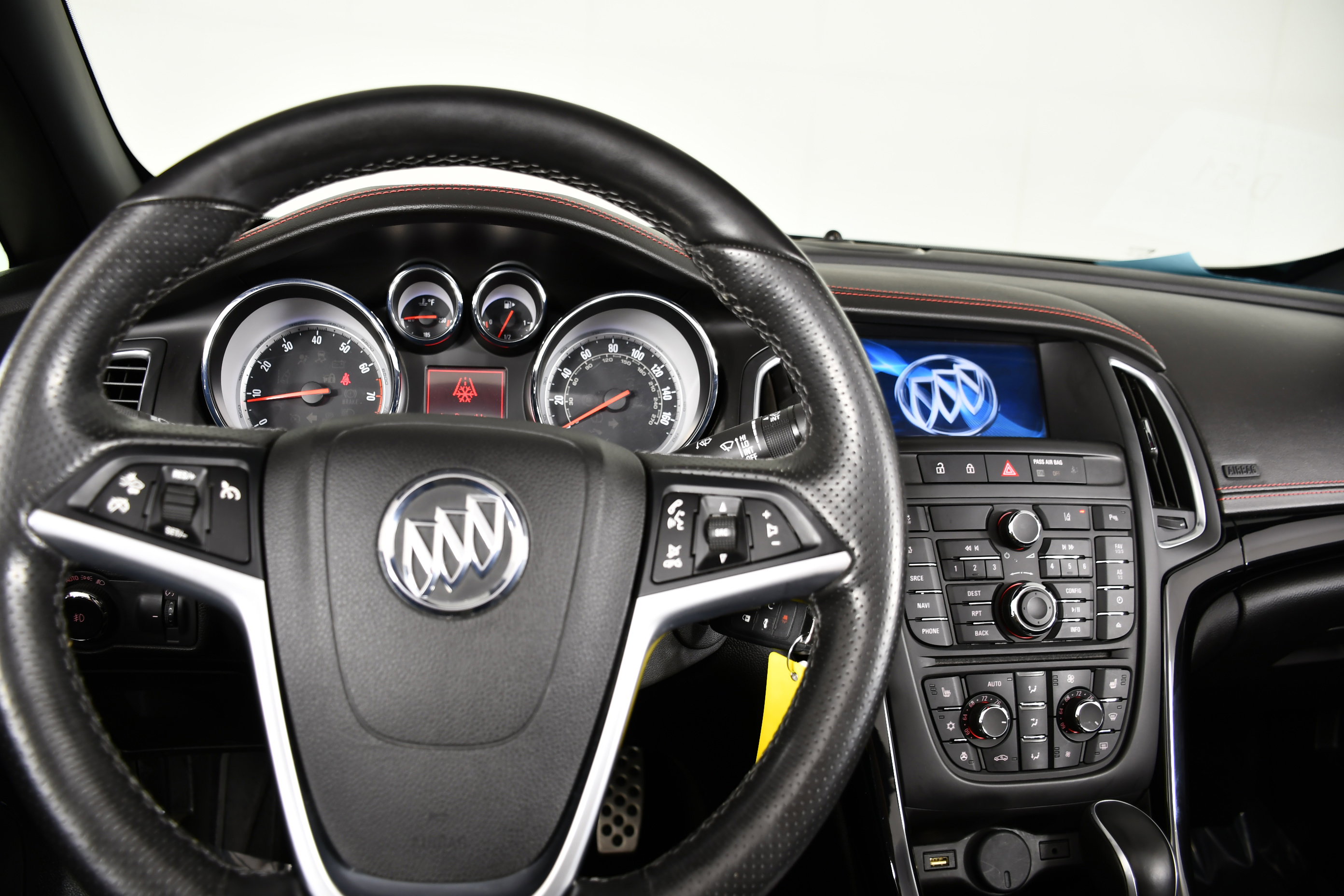 Used 2018 Buick Cascada Sport Touring w/ Dark Effects Package image 19