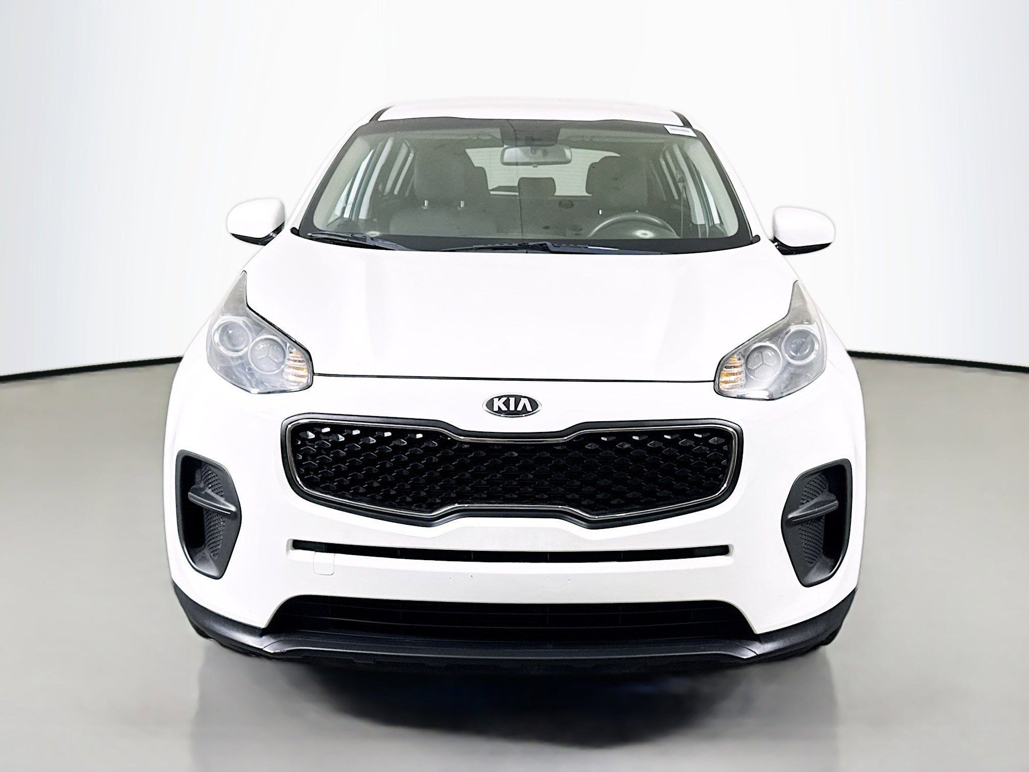 Used 2017 Kia Sportage LX image 2