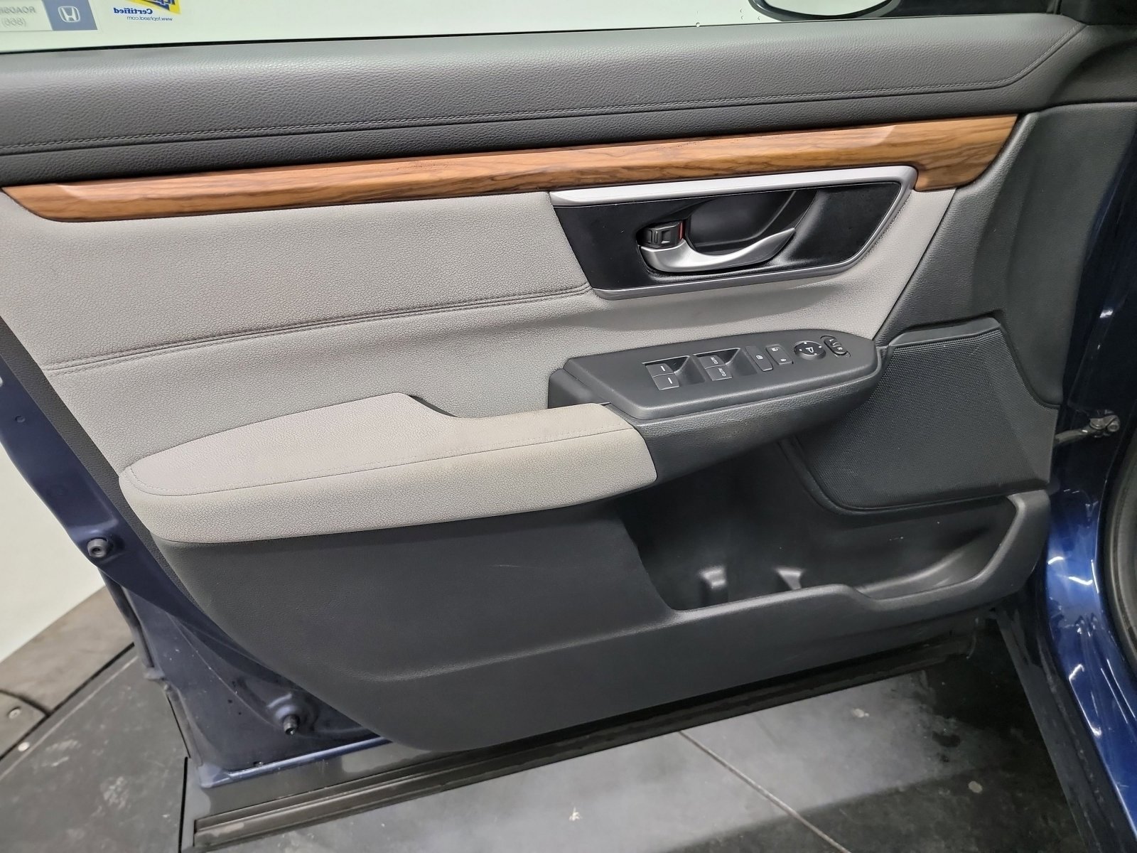 Used 2017 Honda CR-V EX image 13