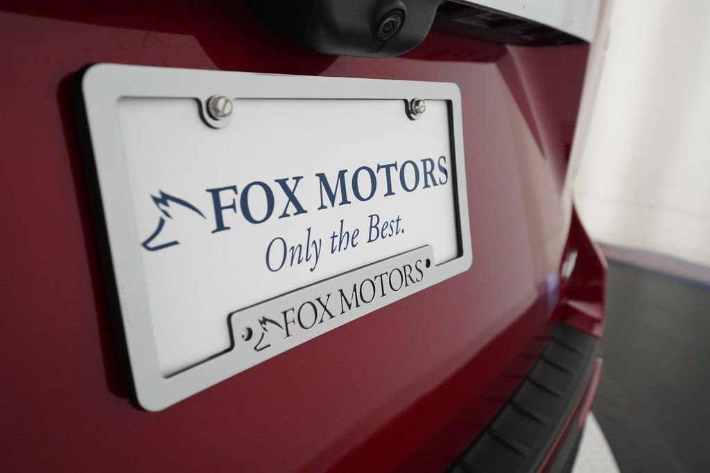 Used 2023 Ford Explorer XLT w/ Equipment Group 202A image 39