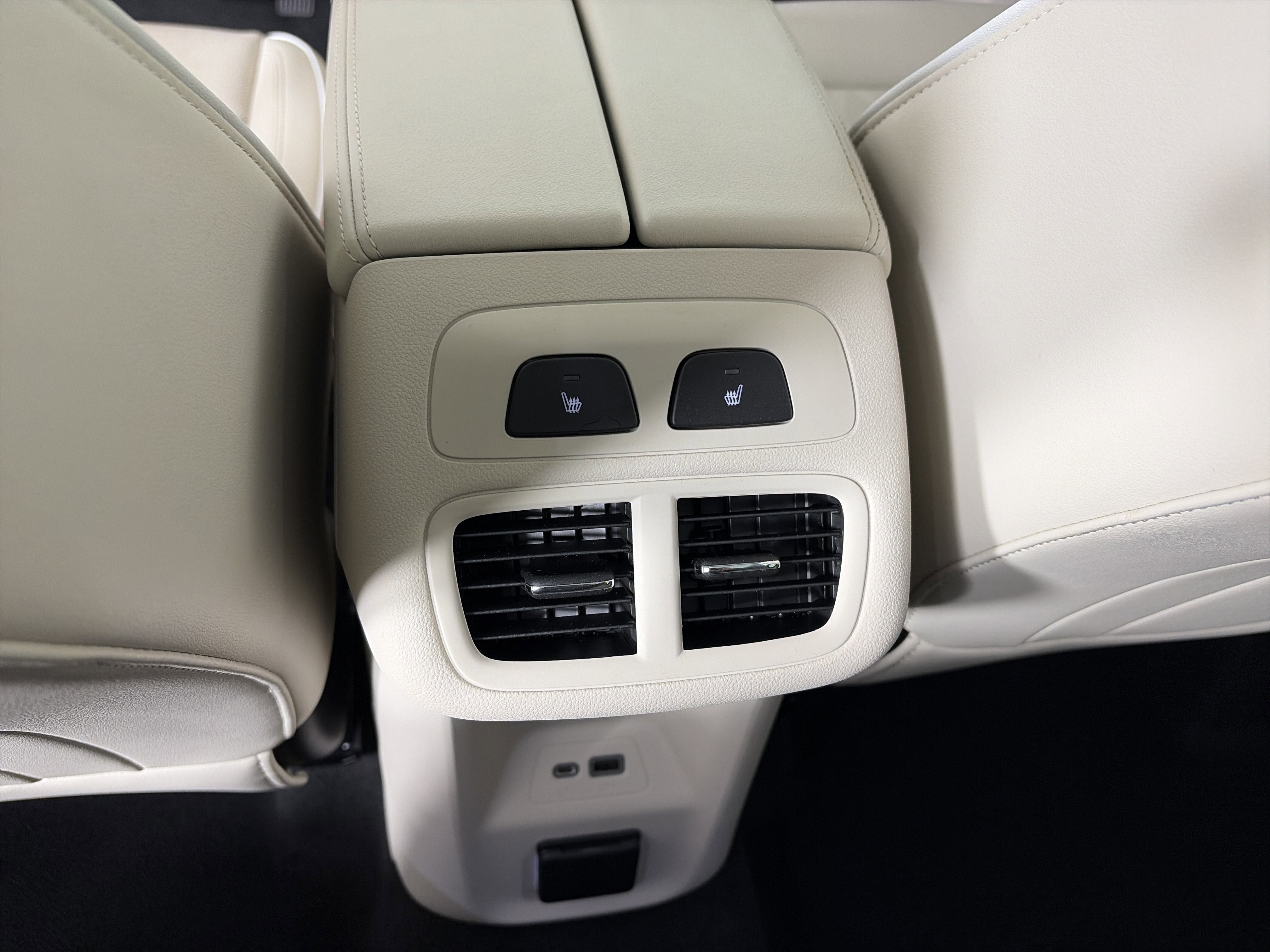 Certified 2023 Buick Envision Avenir image 18