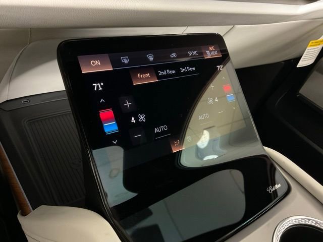New 2026 Cadillac Vistiq Luxury w/ LPO, Floor Liner Package image 22