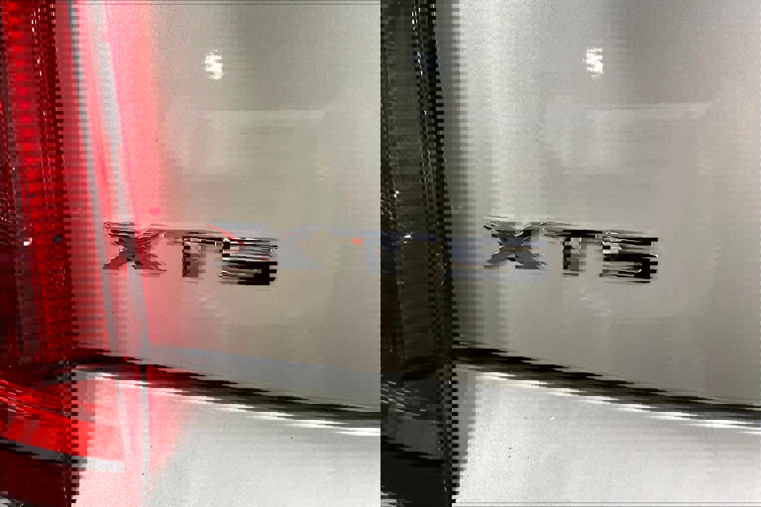 Used 2014 Cadillac XTS Luxury w/ Driver Awareness Package image 10