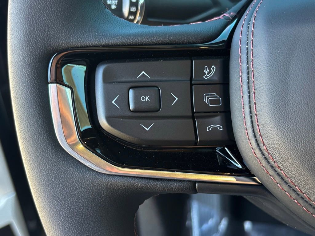 Used 2025 Jeep Wagoneer S Limited image 16