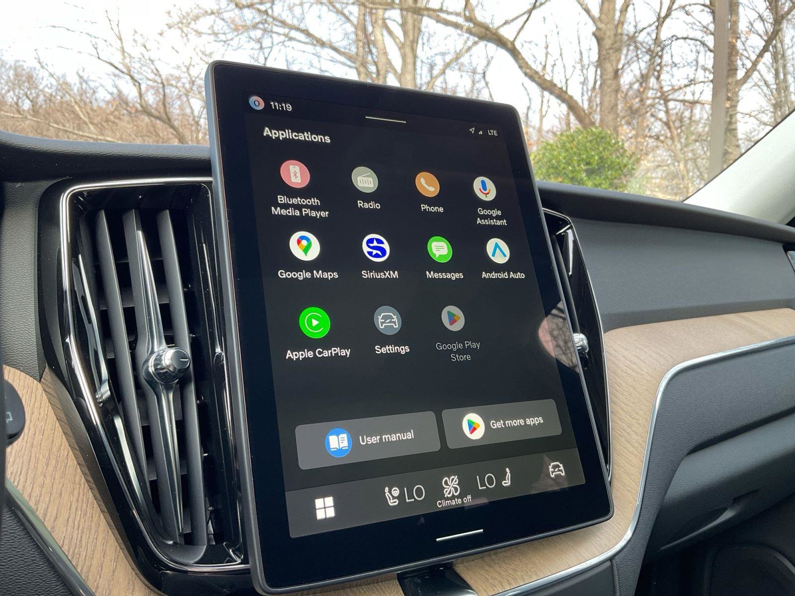 New 2026 Volvo XC60 B5 Plus w/ Climate Package image 18
