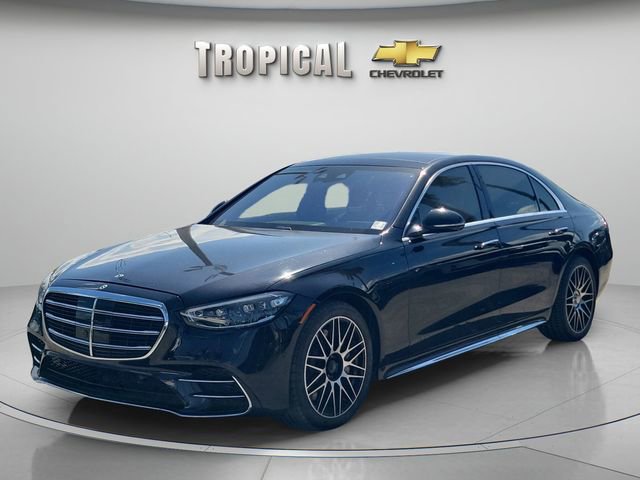 Used 2022 Mercedes-Benz S 580 4MATIC Sedan w/ AMG Line Package image 1