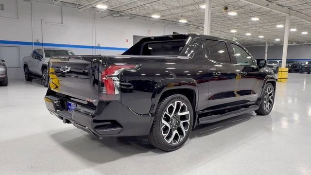 New 2025 Chevrolet Silverado EV RST AWD/4WD image 5