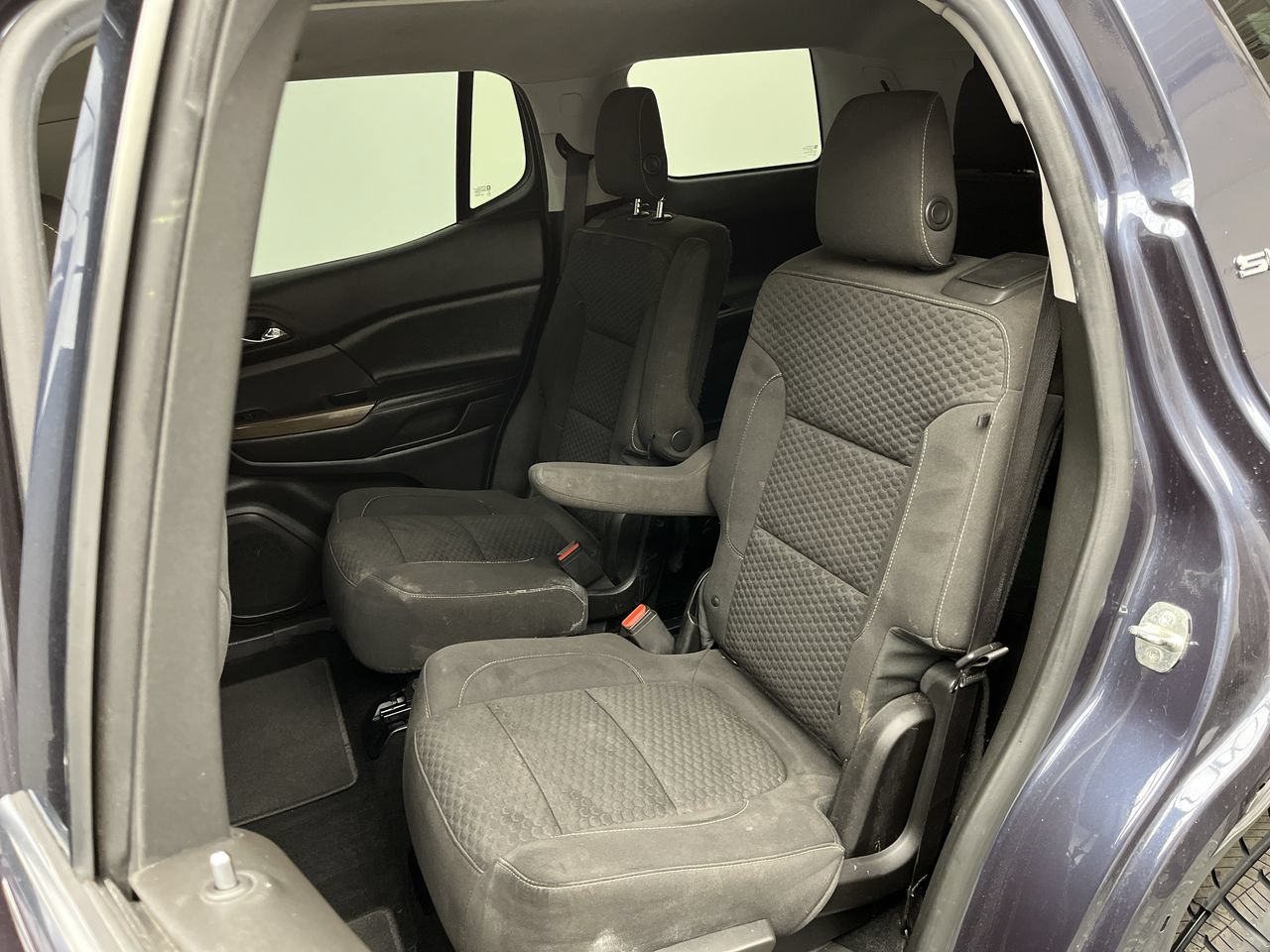 Used 2019 GMC Acadia SLE AWD/4WD image 10