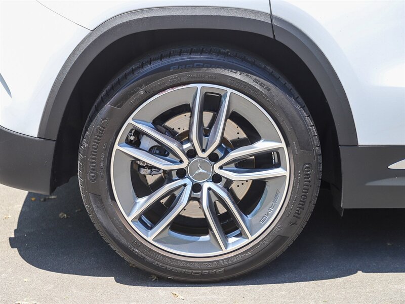 Used 2021 Mercedes-Benz GLA 35 AMG 4MATIC image 14