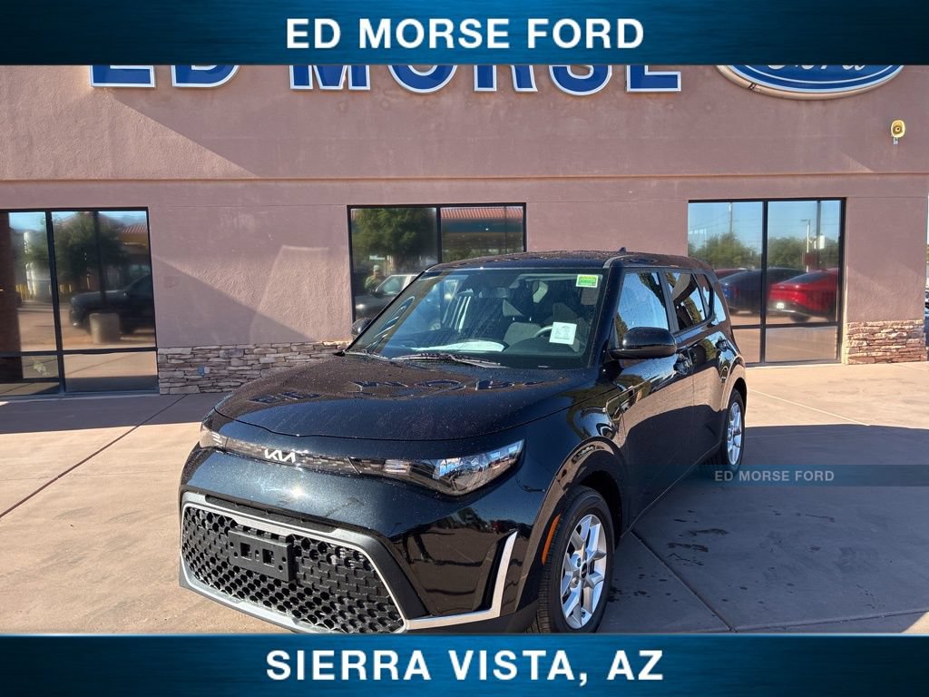 Certified 2025 Kia Soul LX