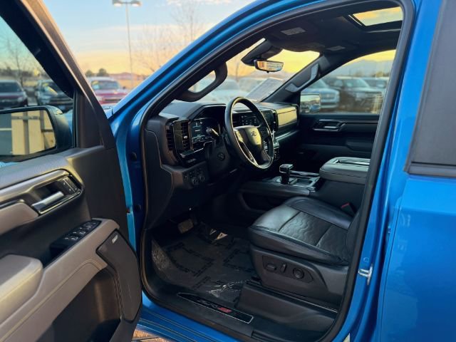 Used 2022 Chevrolet Silverado 1500 ZR2 image 17