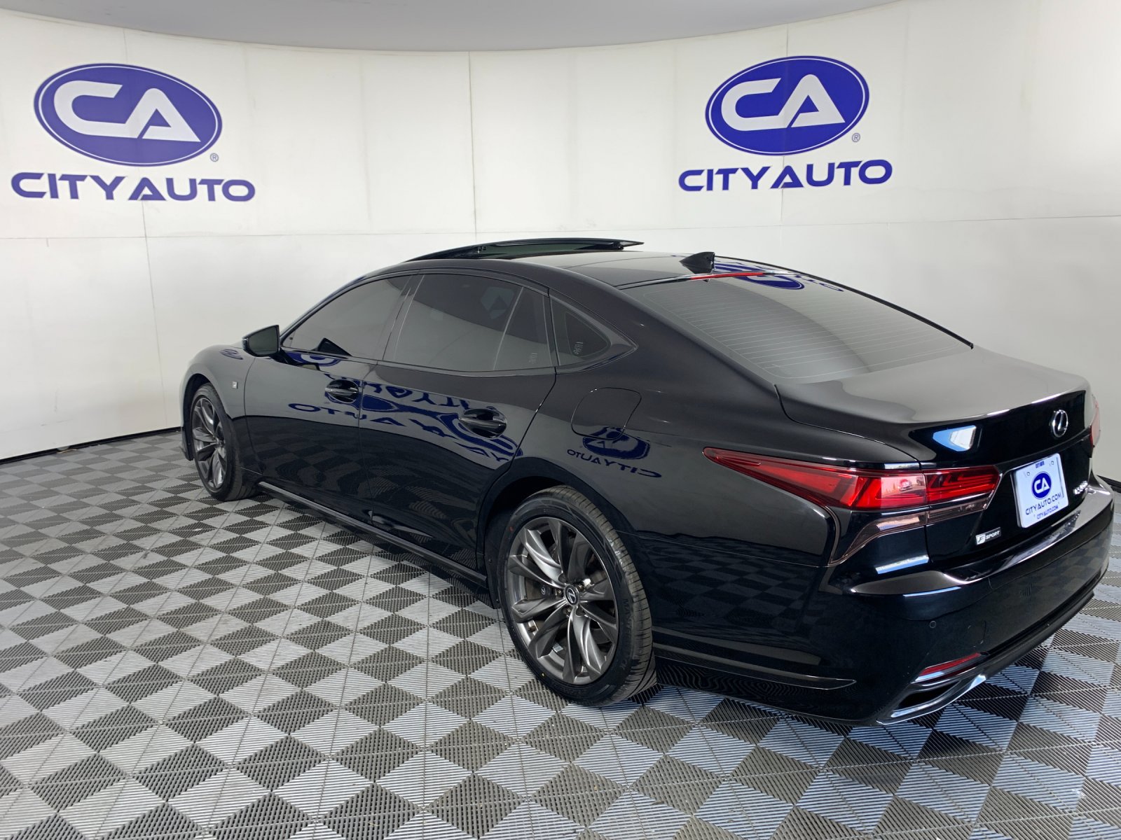 Used 2021 Lexus LS 500 F Sport w/ Accessory Package (Z2) RWD image 5