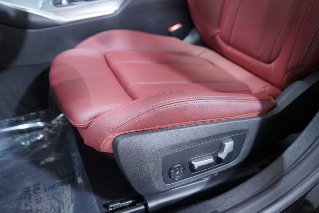 Used 2024 BMW i4 eDrive35 w/ Convenience Package RWD image 8