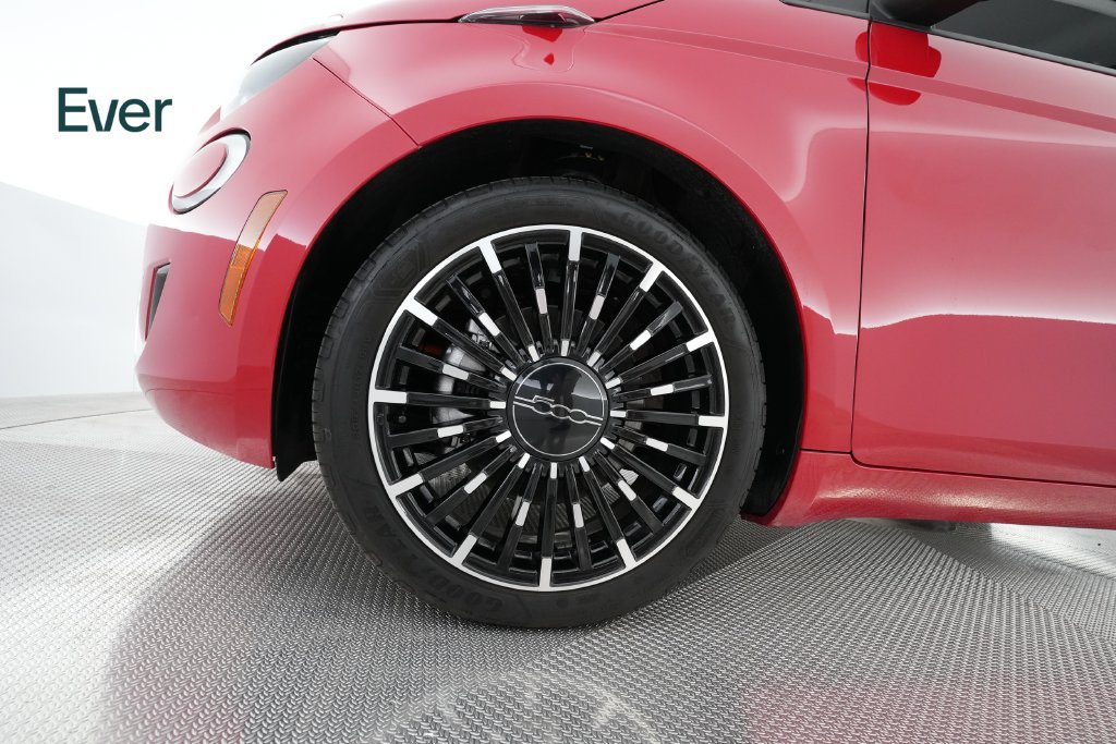Used 2024 FIAT 500 e (RED) FWD image 19