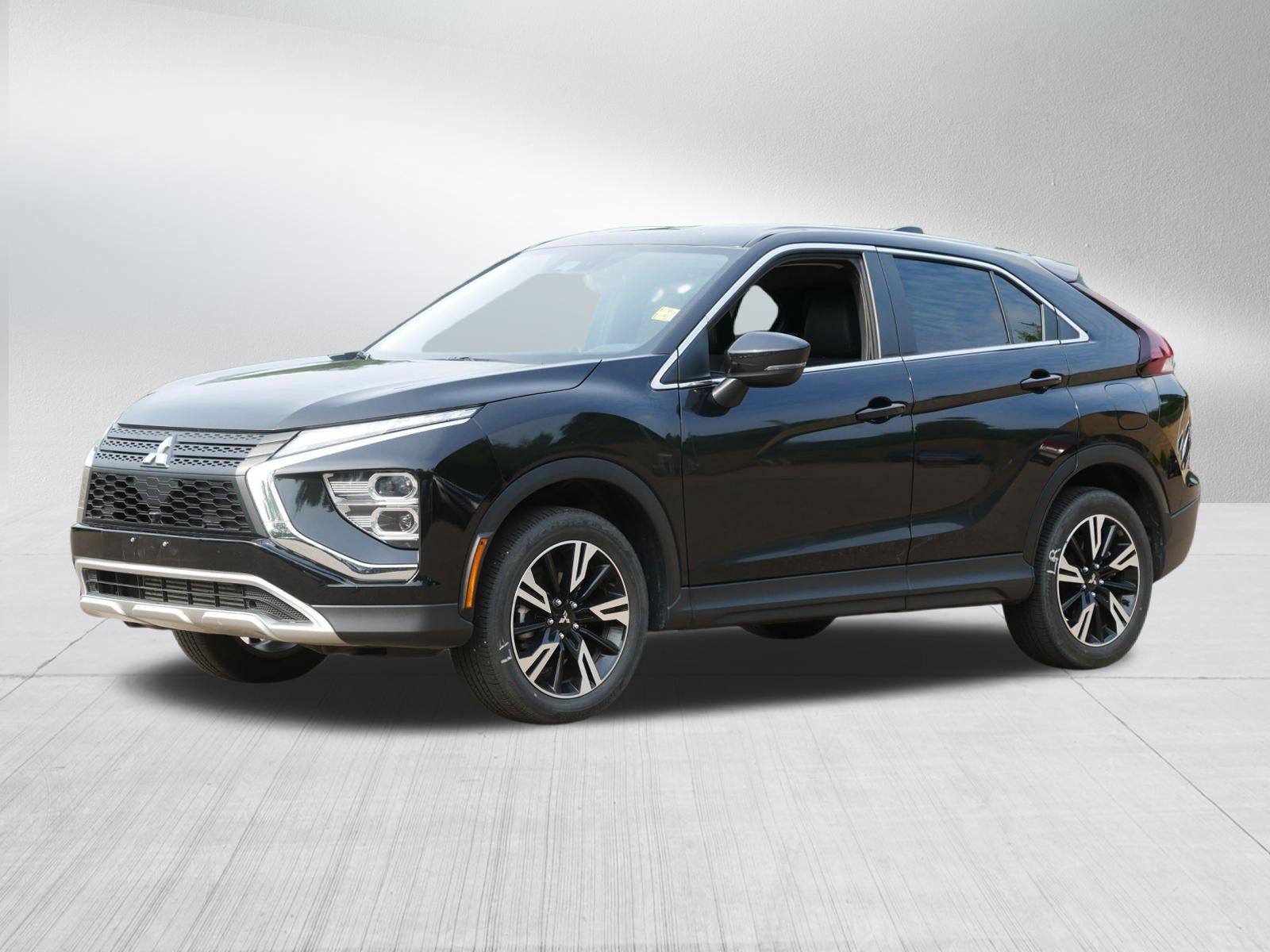 Used 2025 Mitsubishi Eclipse Cross SE AWD/4WD image 3