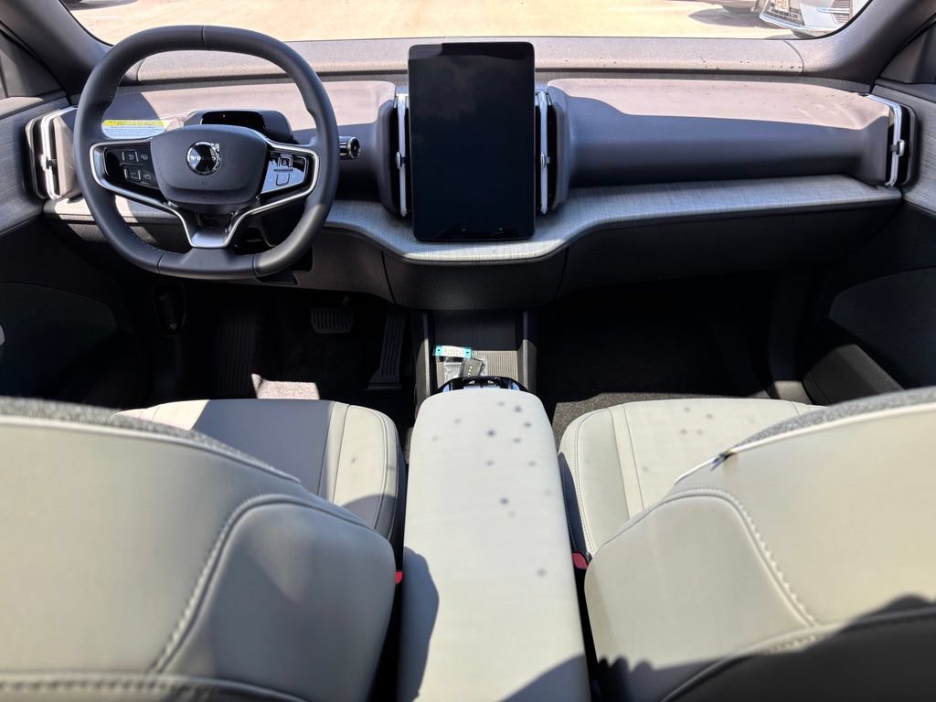 New 2026 Volvo EX30 Ultra w/ Protection Package AWD/4WD image 10