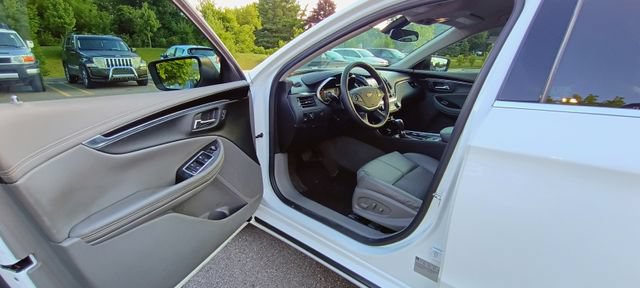 Used 2018 Chevrolet Impala LS FWD image 9
