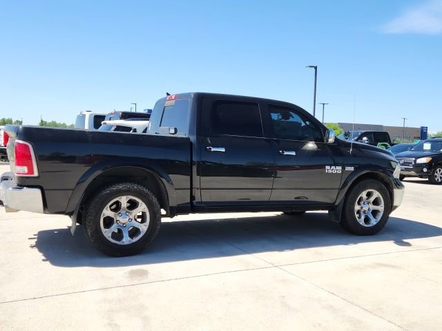 Used 2016 RAM 1500 Laramie w/ Convenience Group AWD/4WD image 3