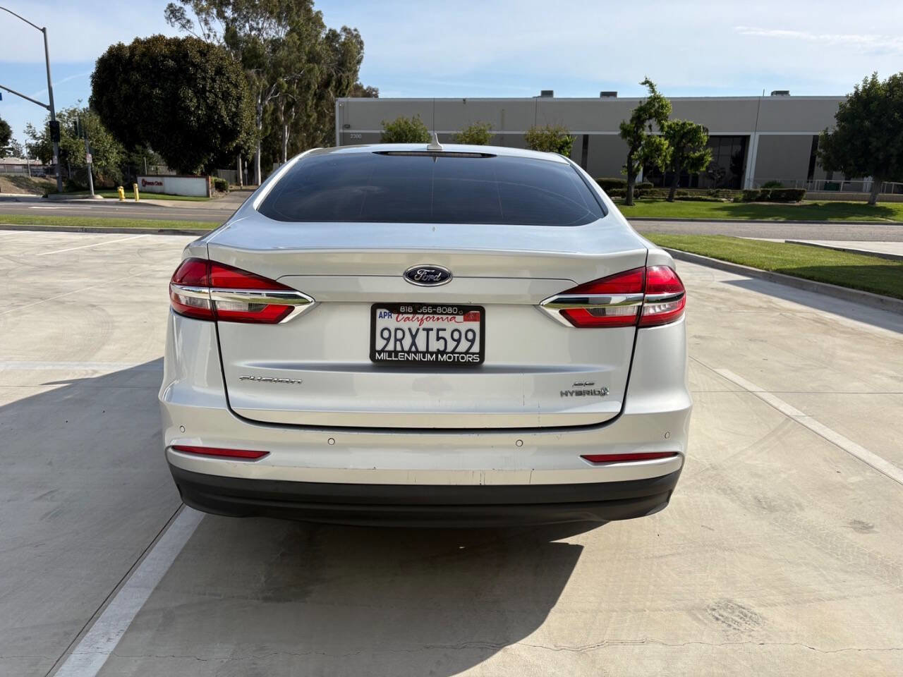 Used 2019 Ford Fusion SE image 5