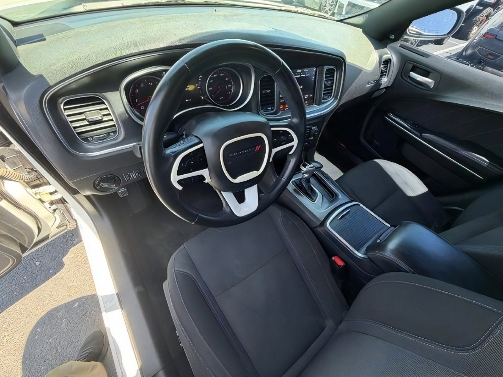 Used 2018 Dodge Charger SXT Plus RWD image 15