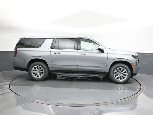 New 2025 Chevrolet Suburban Premier image 6