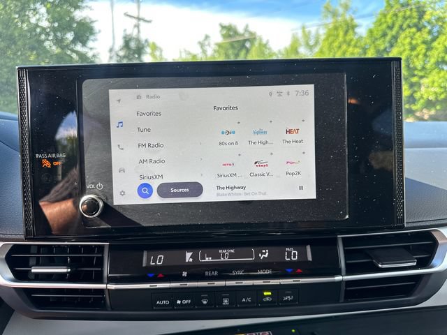 Used 2026 Toyota Sienna LE FWD image 34